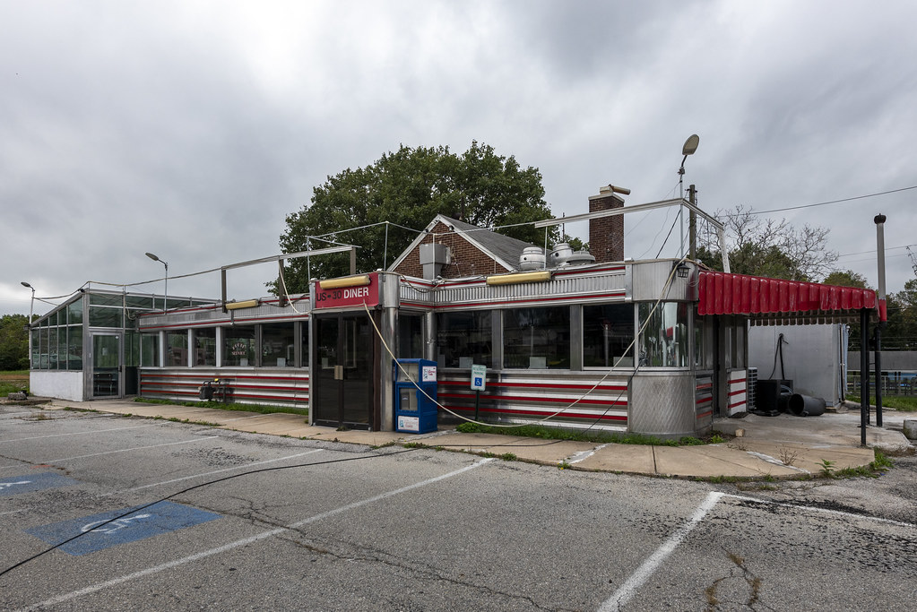Lee's Diner aka Vicky's Diner aka US 30 Diner, York, PA Flickr