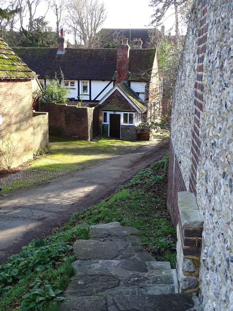 Dog Lane Steyning, West Sussex Clive Barker Flickr