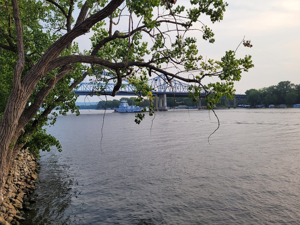 La Crosse, Wi Mississippi River ArchiTexty Flickr