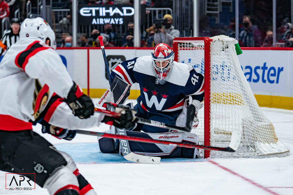 ABJ00151 Washington Capitals goalie Vitek Vanecek (41) get… Flickr