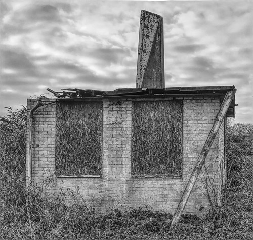 Abandoned hut bobblackbird Flickr