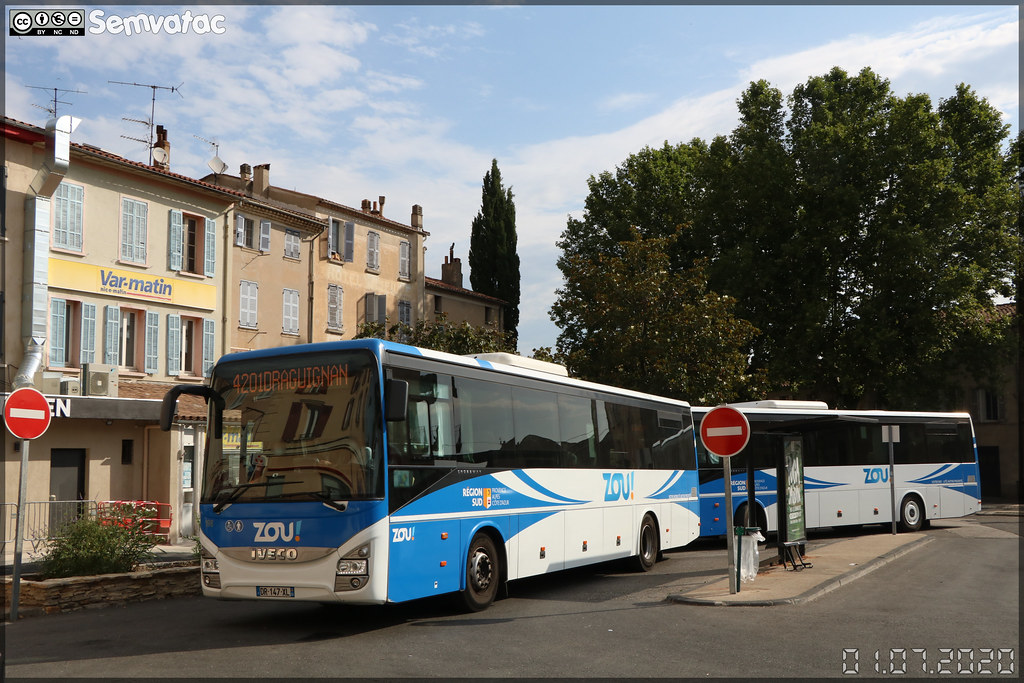 Iveco Bus Crossway Autocars Blanc / Zou ! n°198 sur la l… Flickr