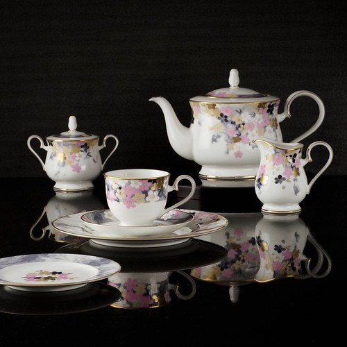 Luxury Tea Set for Gift Make your teatime even more memora… Flickr