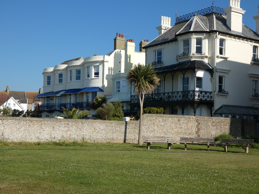 Rock Gardens Bognor Regis Fine old houses in Rock Gardens Flickr