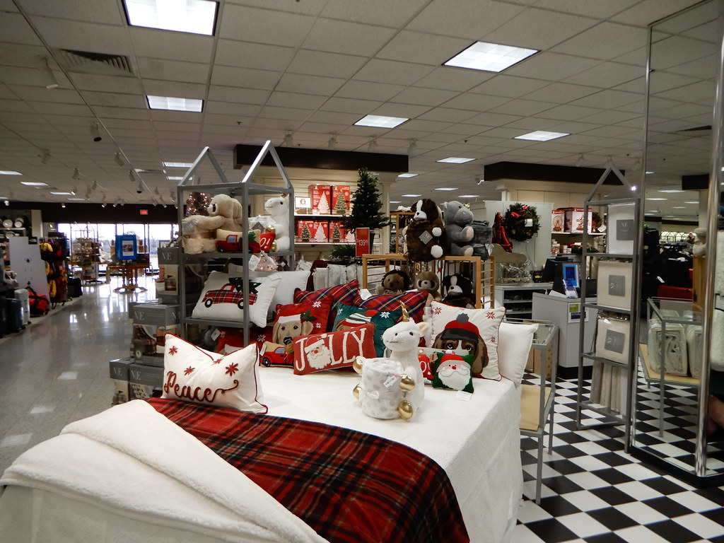 Dillard's "East Hills Mall" St. Joseph, MO This store ha… Flickr