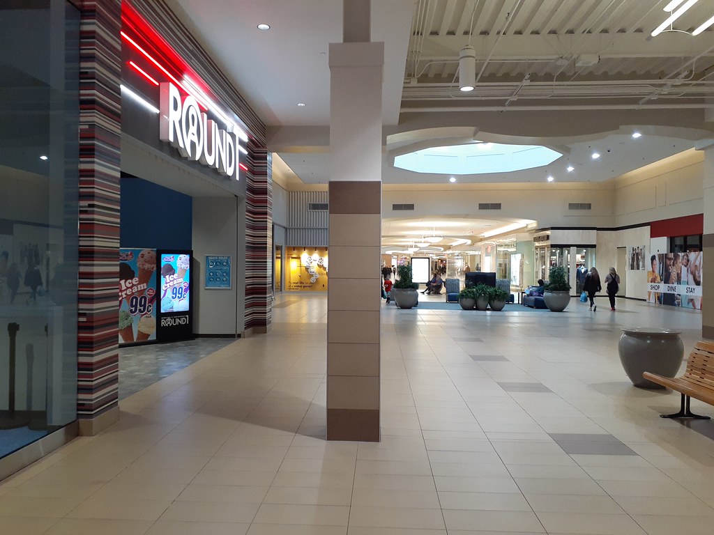 20220122_160648 Millcreek Mall Erie, Pennsylvania. I was… Flickr