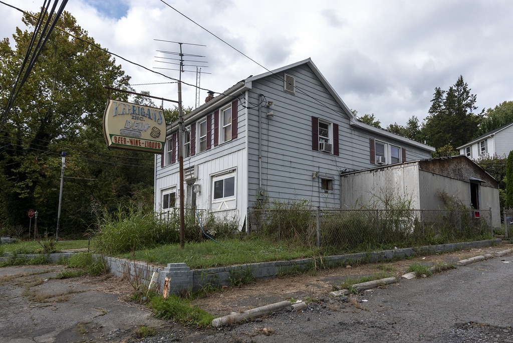 Kerrigan's Liquors, Point of Rocks, MD 3706 Clay St. Built… Flickr
