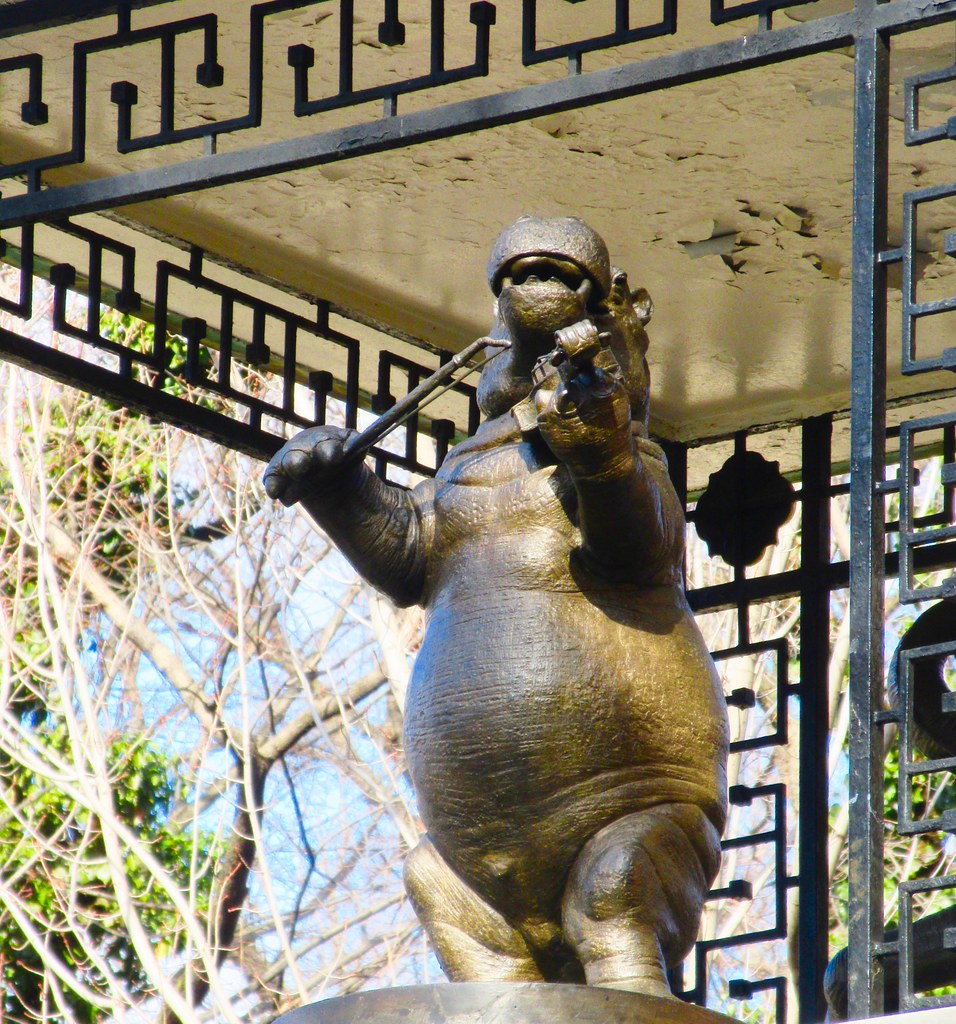 2022 Dancing Hippopotamus Delacorte Clock Central Park Zoo… Flickr