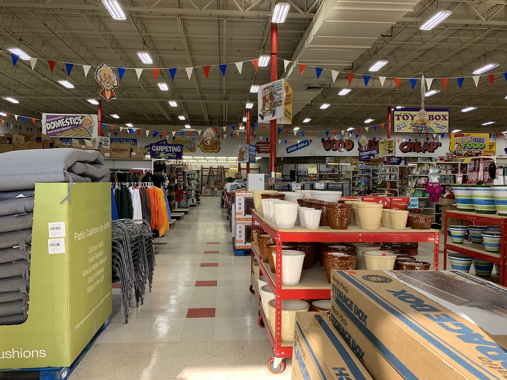 Ollie's Bargain Outlet interior Ollie's Bargain Outlet 55… Flickr