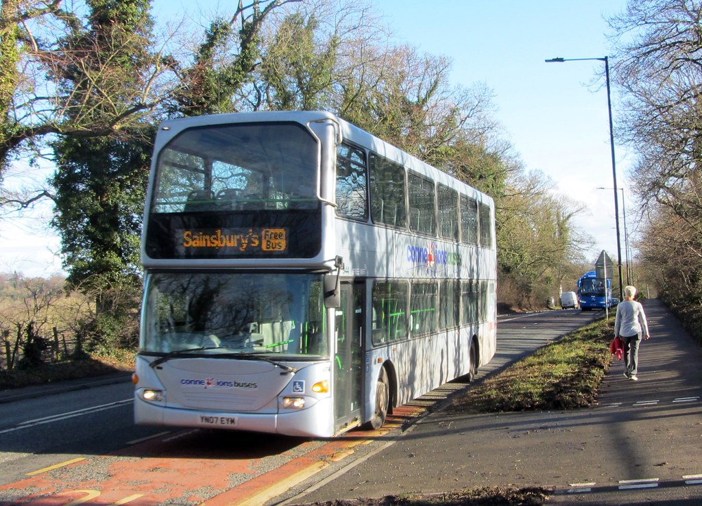 Knaresborough, Harrogate Road Dappled sunlight captures Co… Flickr