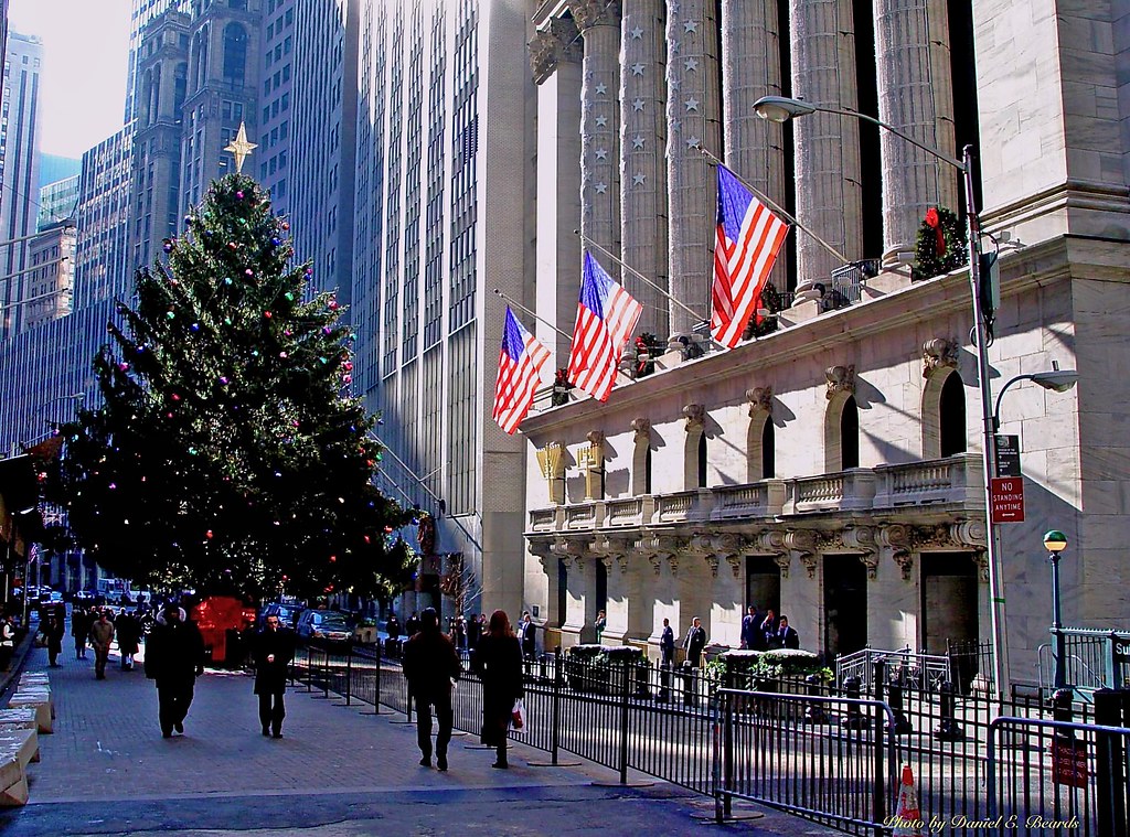 New York Stock Exchange Christmas Tree One of New York’s m… Flickr