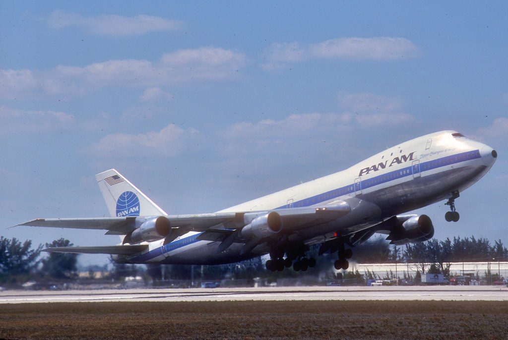 Pan Am Boeing 747100; N734PA, April 1985 This Boeing 747… Flickr