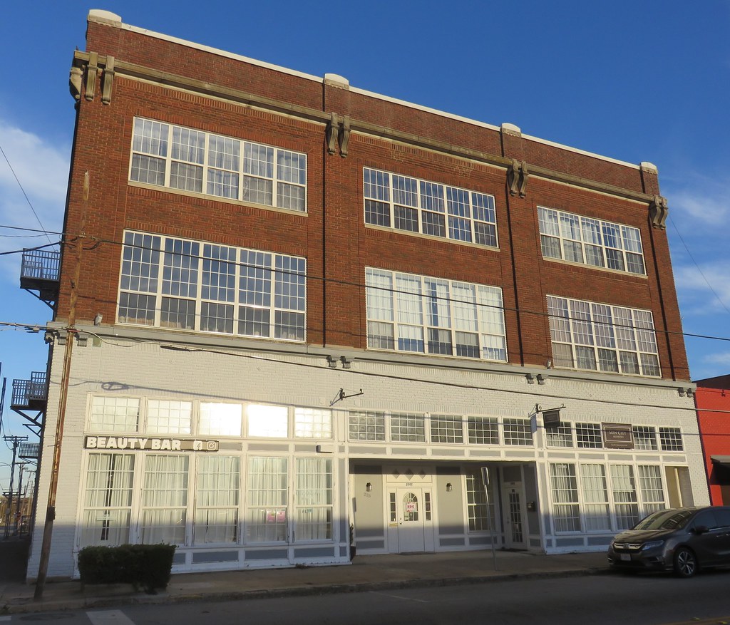 Commercial Building (Sherman, Texas) Sherman is an histori… Flickr