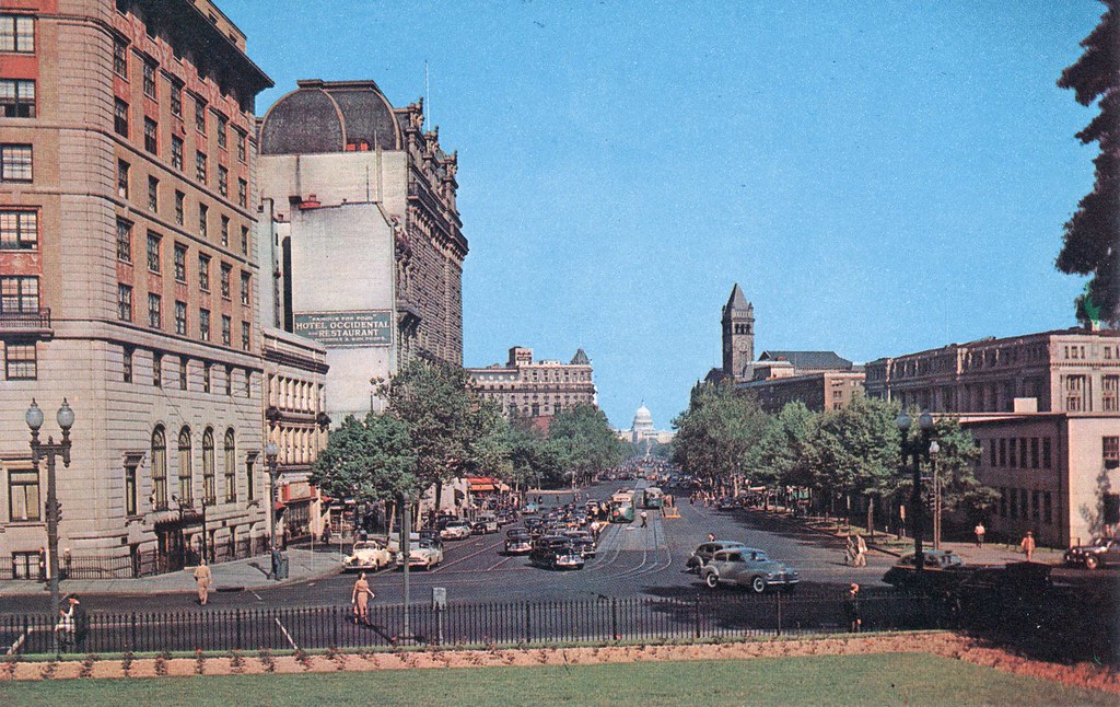 Pennsylvania Avenue NW and 15th Street from the Treasury g… Flickr