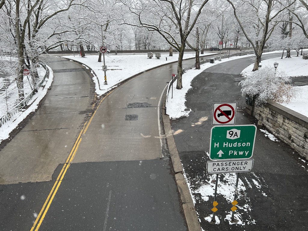 Entrance to the Henry Hudson Parkway on West 96th Street i… Flickr