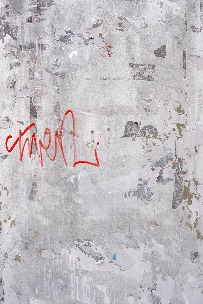 Red graffiti wall Henry Söderlund Flickr