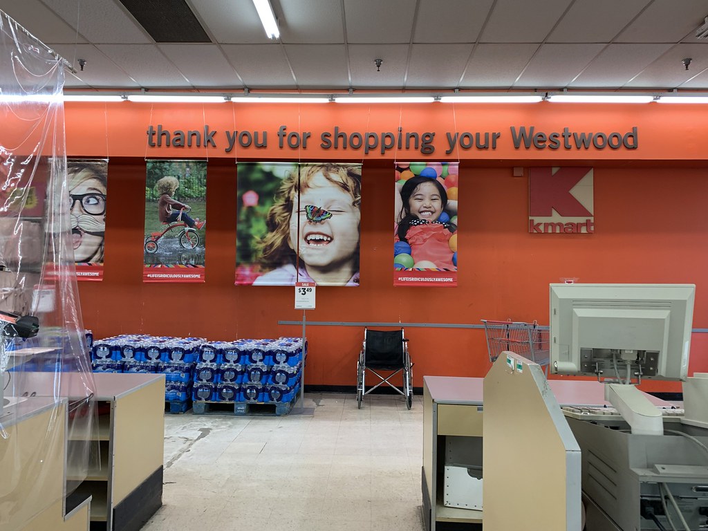Kmart interior Kmart 3202 (84,280 square feet) 700 Broadw… Flickr