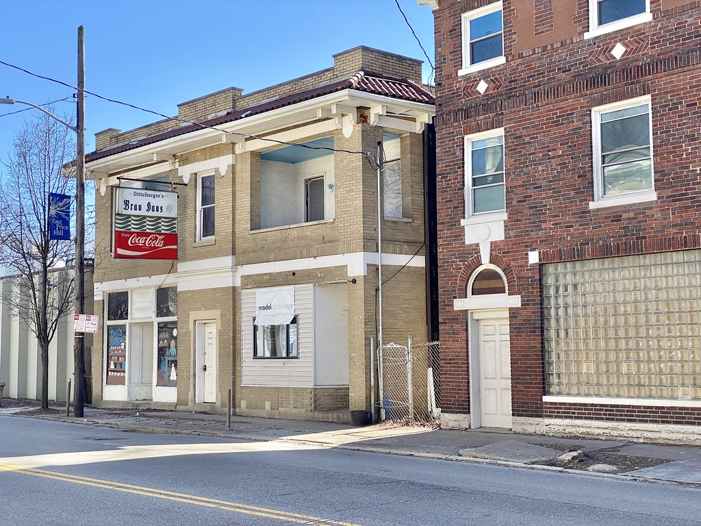 Warsaw Avenue, East Price Hill, Cincinnati, OH Built betwe… Flickr