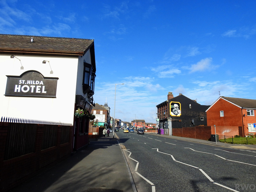Walton Road, Kirkdale The St Hilda pub marks the corner of… Flickr