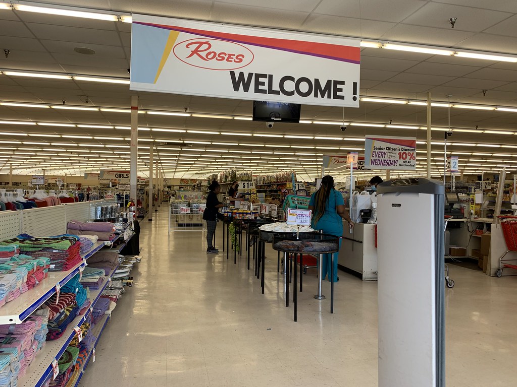 Roses interior Roses 485 3100 Airline Boulevard, Airline … Flickr