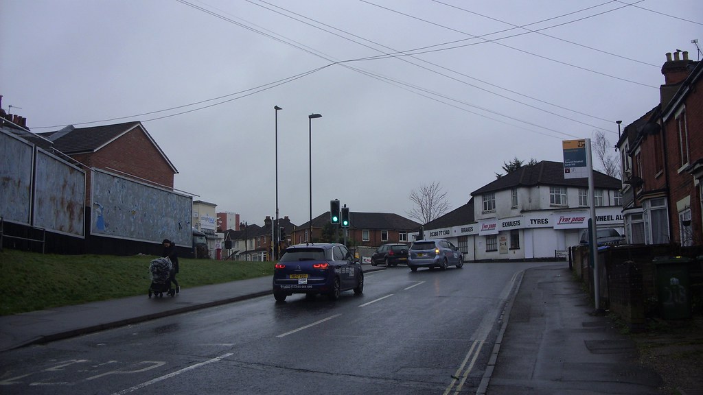 Warren Avenue, Southampton Leading up to Winchester Road Flickr
