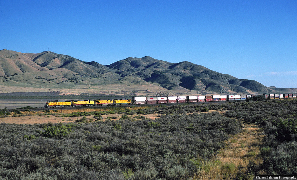 Rushing through Rush Valley Slicing through Rush Valley wi… Flickr