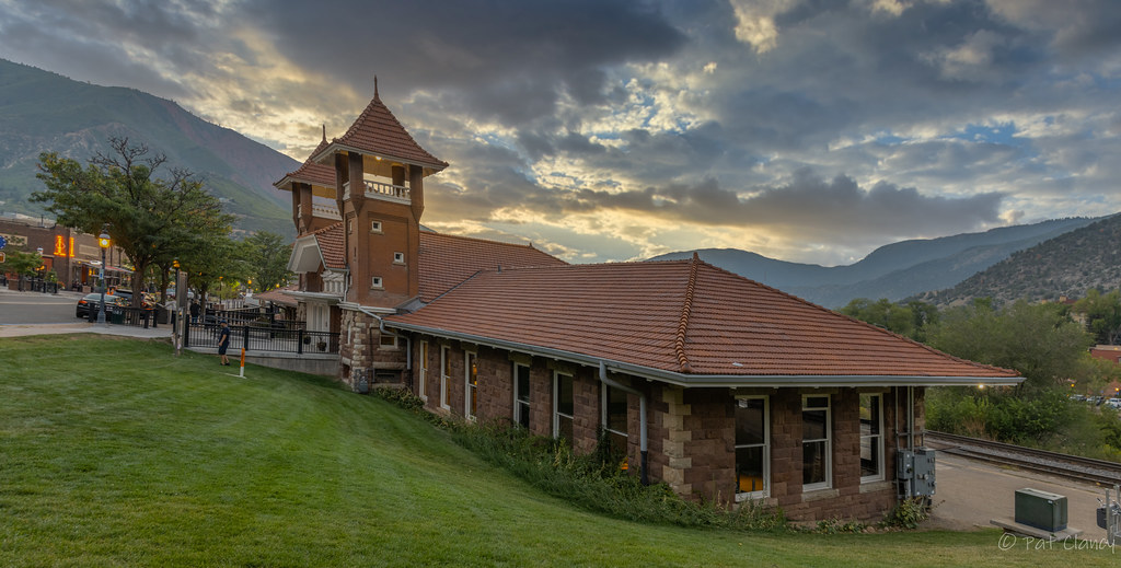 Glenwood Springs Colorado Train Depot Built in 1904 by the… Flickr