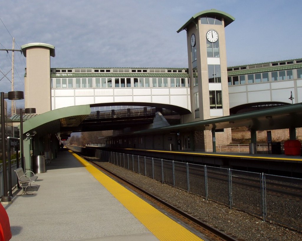 NJ Transit RamseyRoute 17 Station New parkride station o… Flickr