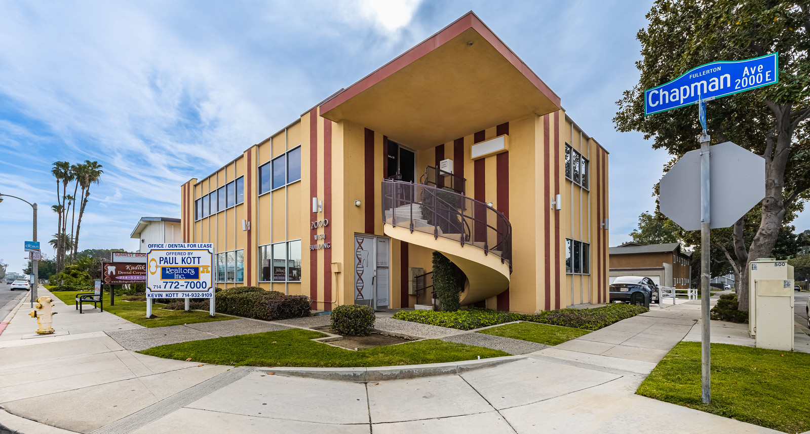 2000 E Chapman Ave, Fullerton Flickr