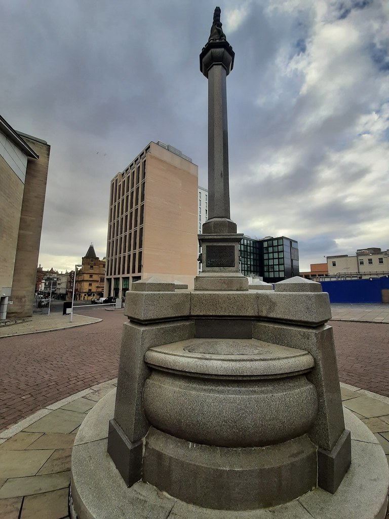 Grey Annan Fountain, Port Dundas Edinburgh Evening News, 3… Flickr