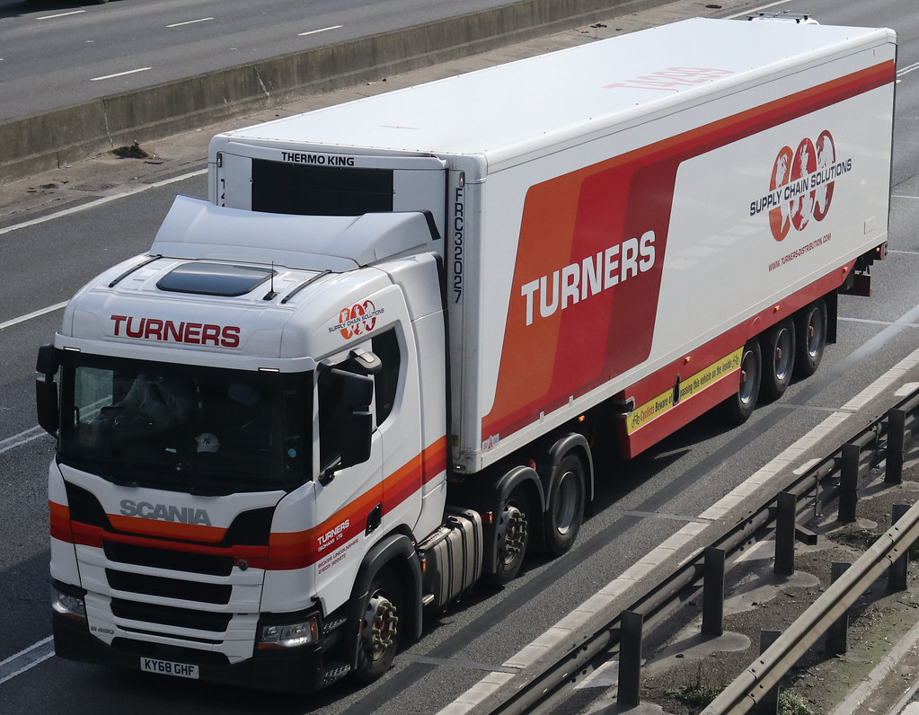 TURNERS OF SOHAM KY68GHF (BICKER) M25 HORSEMAN SIDE kevin vincent