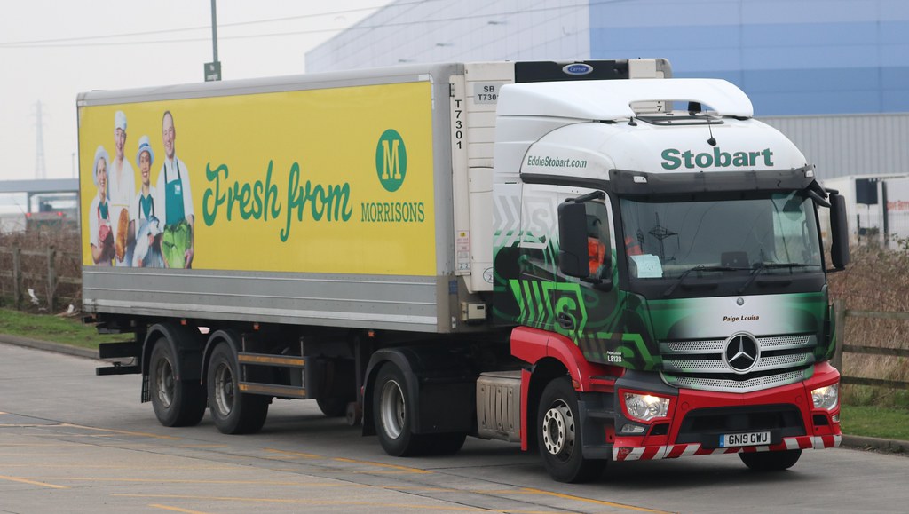 L8138 MORRISONS DISTRIBUTION CENTRE SITTINGBOURNE mel384 Stacey Flickr