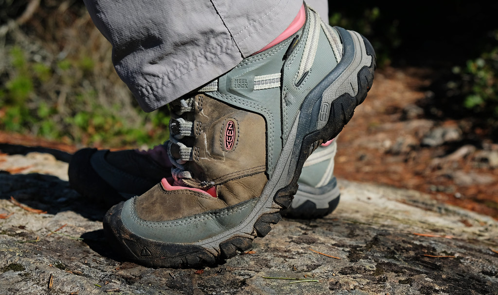 Keen Women’s Ridge Flex Mid Waterproof Hiking Boots Flickr