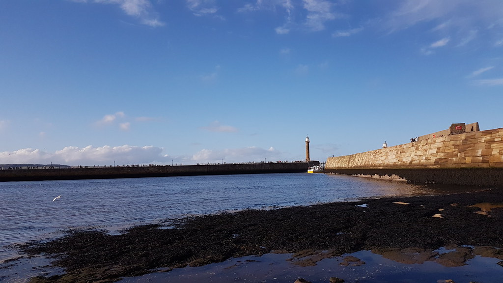 Low Tide in the Harbour Whitby, North Yorkshire Flickr
