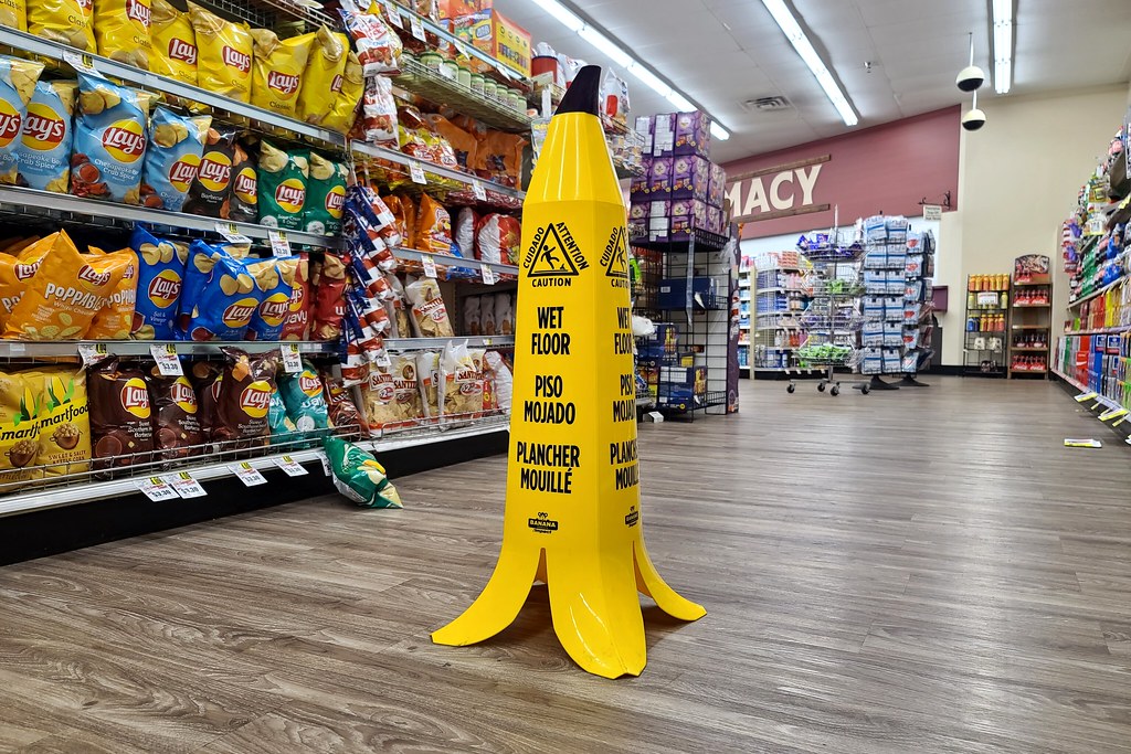 Piggly Wiggly in Mt. Olive, North Carolina [08] Bananasha… Flickr