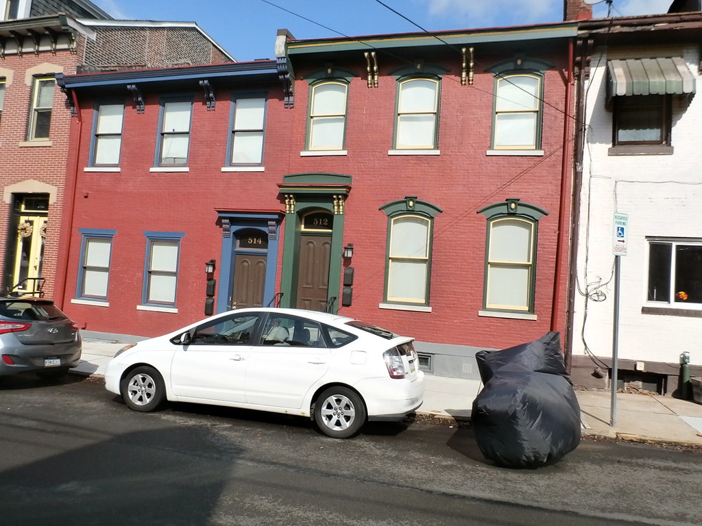 P3060474 Pittsburgh Day 2 ( Sunday ). Mexican War Streets.… Xilly