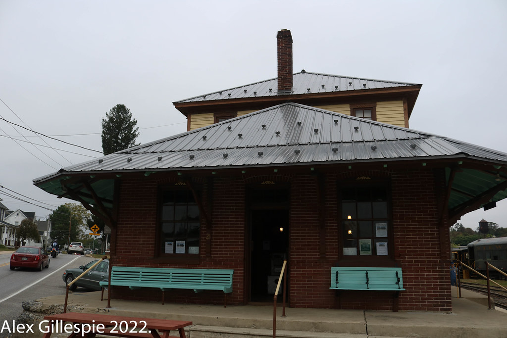 Stewartstown Train Station The 1914 Stewartstown, PA train… Flickr