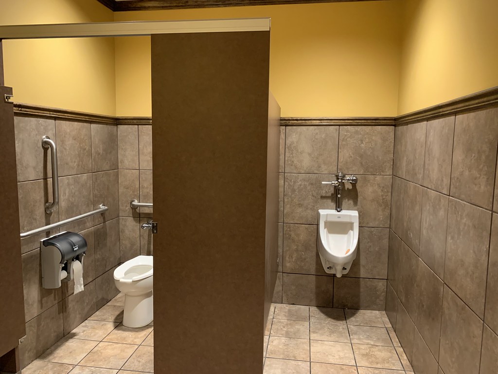 Zaxby's interior Zaxby's (3,905 square feet) 531 Oyster Po… Flickr