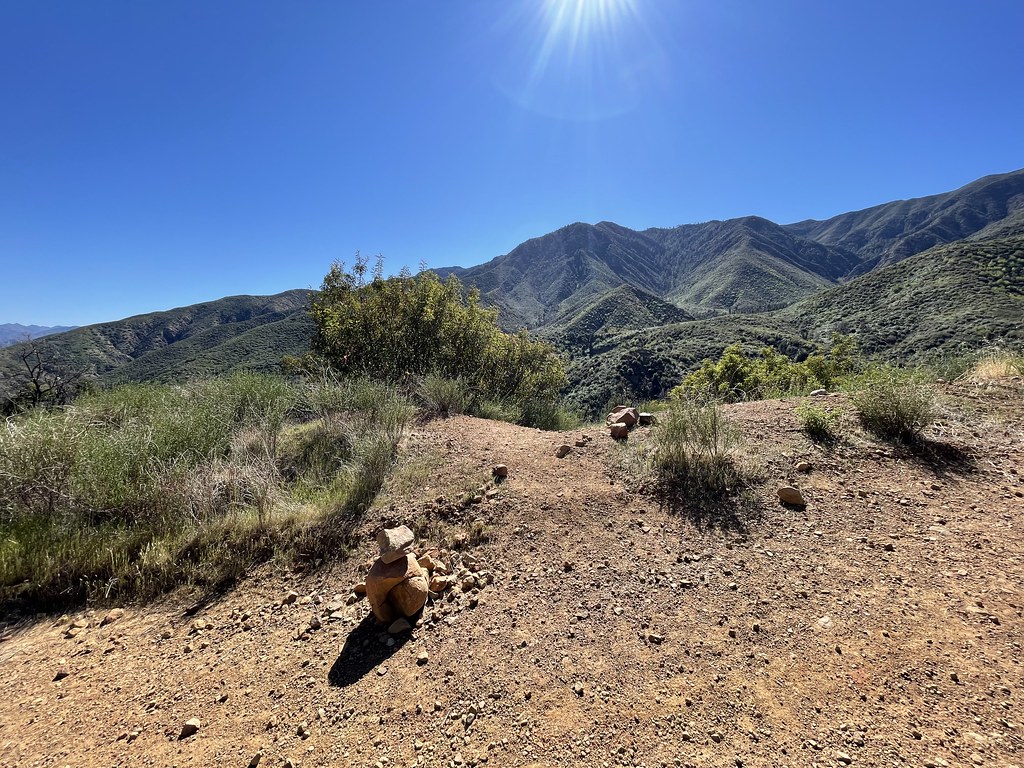 Road 5N13/Murrieta Canyon Antonio Calderon Flickr