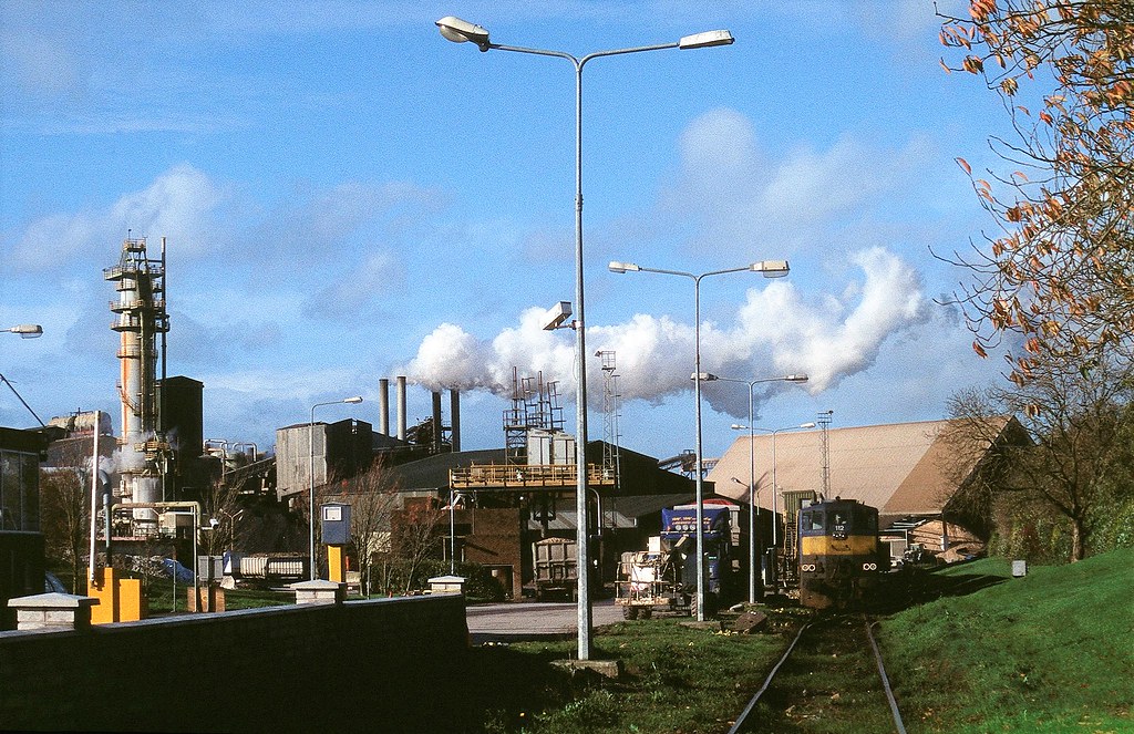 i725620sl Mallow Beet Factory 61105 (SUN) A general vie… Flickr