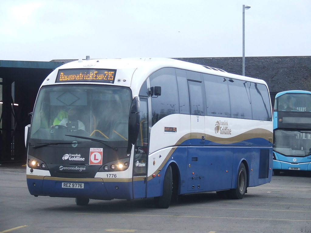 Volvo B12B Sunsundegui Sideral 1776 Seen in Downpatrick bu… Flickr