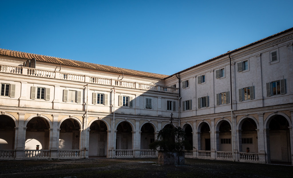 Cloître Couvent de la Trinité des Monts jmombet Flickr