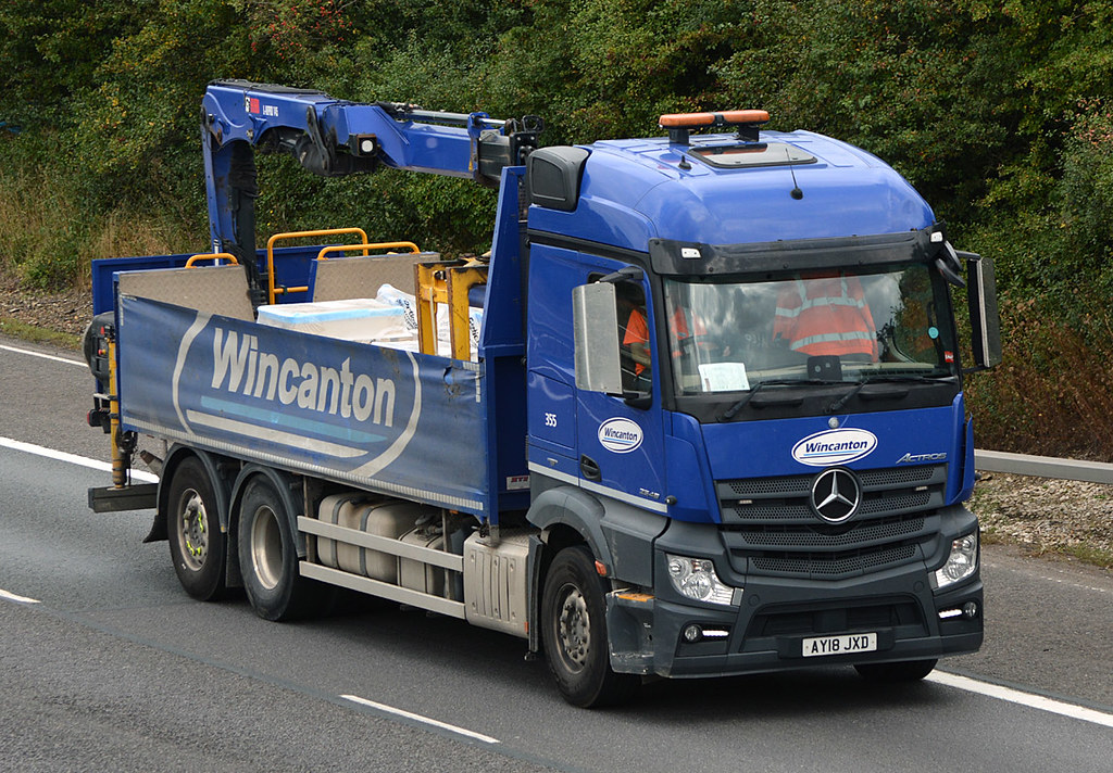 Wincanton AY18JXD M40 Bucknell 13/09/2021 Harry's On The Road Truck