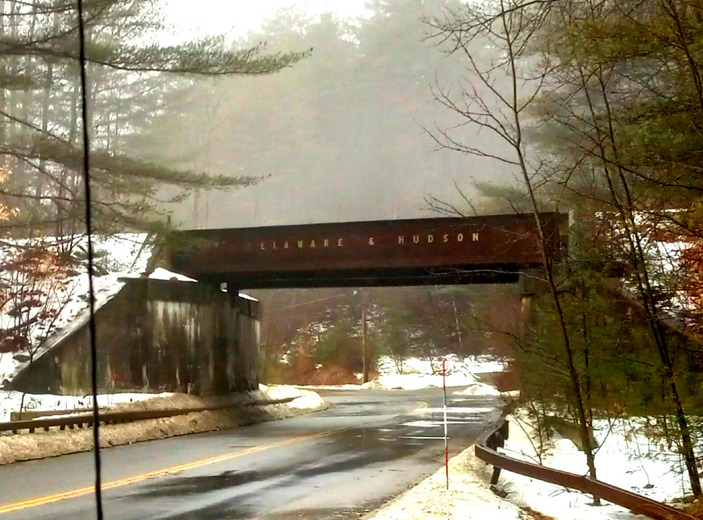 D&H overpass near Corinth Station. Red.Gates Flickr
