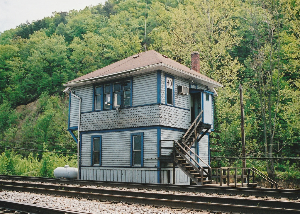 HO Tower Hancock WV May 2001 HO Tower stood on CSX's busy … Flickr