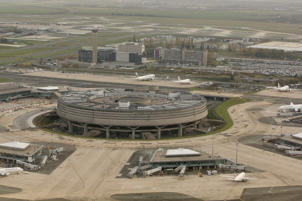 Terminal 1, CDG D464Darren Hall Flickr