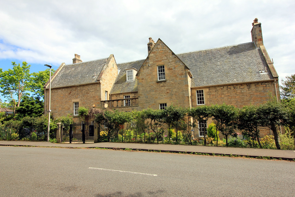 Cramond. Barton avenue west. boneytongue Flickr
