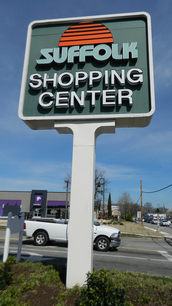 Suffolk Shopping Center sign Suffolk Shopping Center (85,8… Flickr