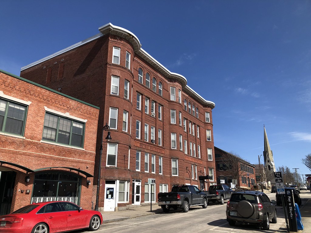 Manchester, NH Lowell Street Apartment Building Austin Dodge Flickr