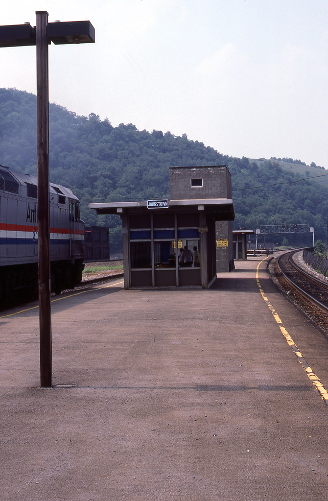 AMTK 315; Johnstown, PA; August 1985 Amtrak's westbound Pe… Flickr